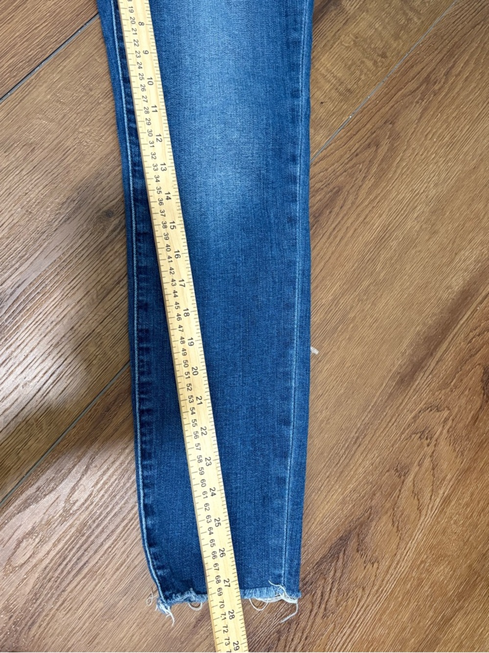 Madewell 9” Mid Rise Skinny Jeans 27 Button Fly Raw Hem - Picture 7 of 8